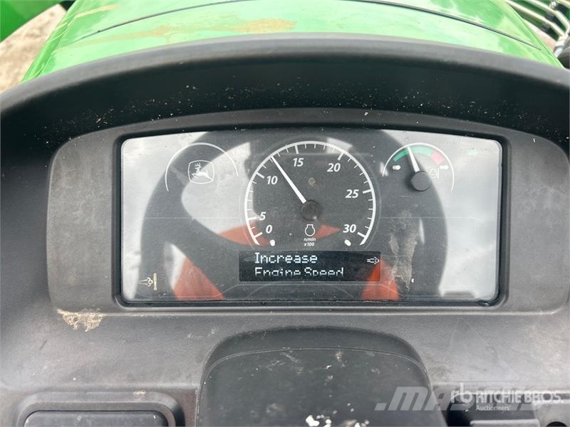 John Deere 3032E 4WD Utility Tractor Трактори