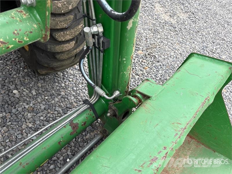 John Deere 3032E 4WD Utility Tractor Kompaktni (mali) traktori