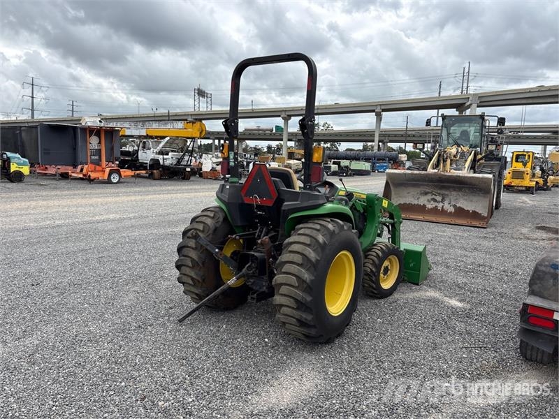 John Deere 3032E 4WD Utility Tractor Kompaktni (mali) traktori