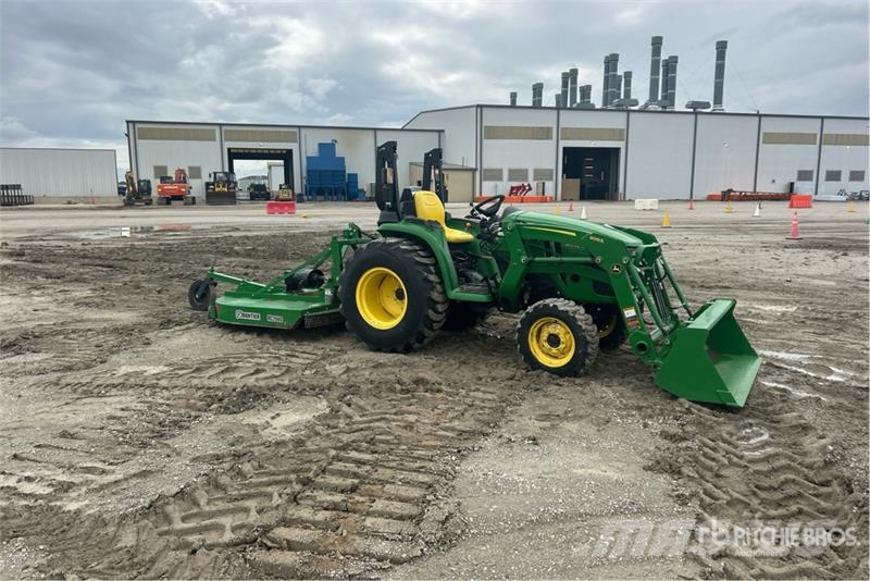 John Deere 3032E 4WD Utility Tractor Трактори