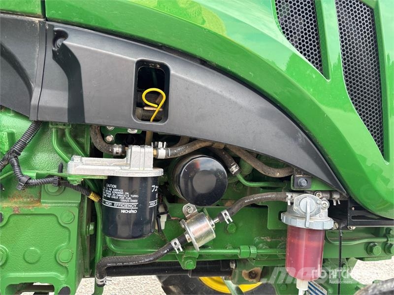 John Deere 3043D 4WD Tractor Traktorji