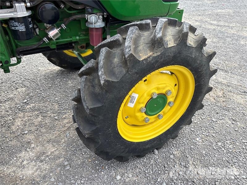 John Deere 3043D 4WD Tractor Traktorji