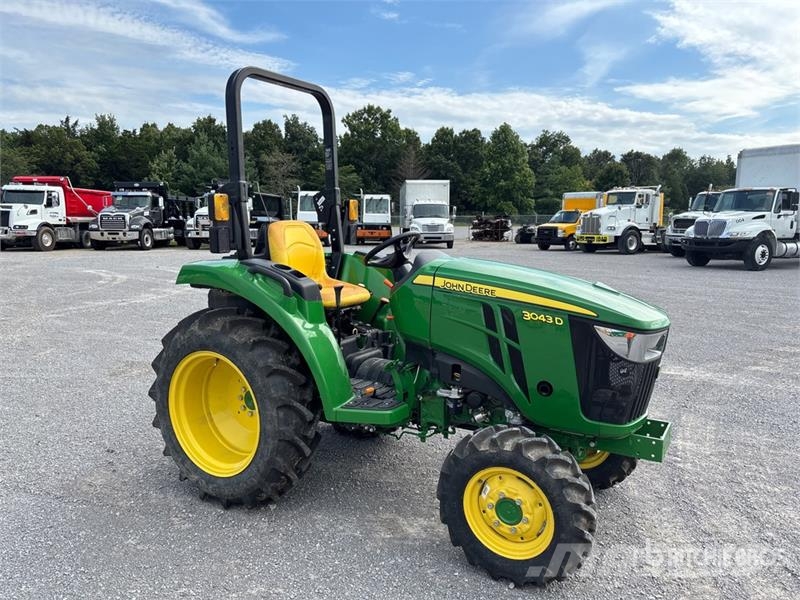 John Deere 3043D 4WD Tractor Traktorji