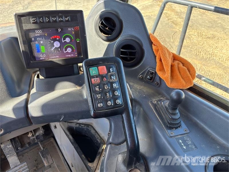 John Deere 310E Caminhão basculante articulado ADT