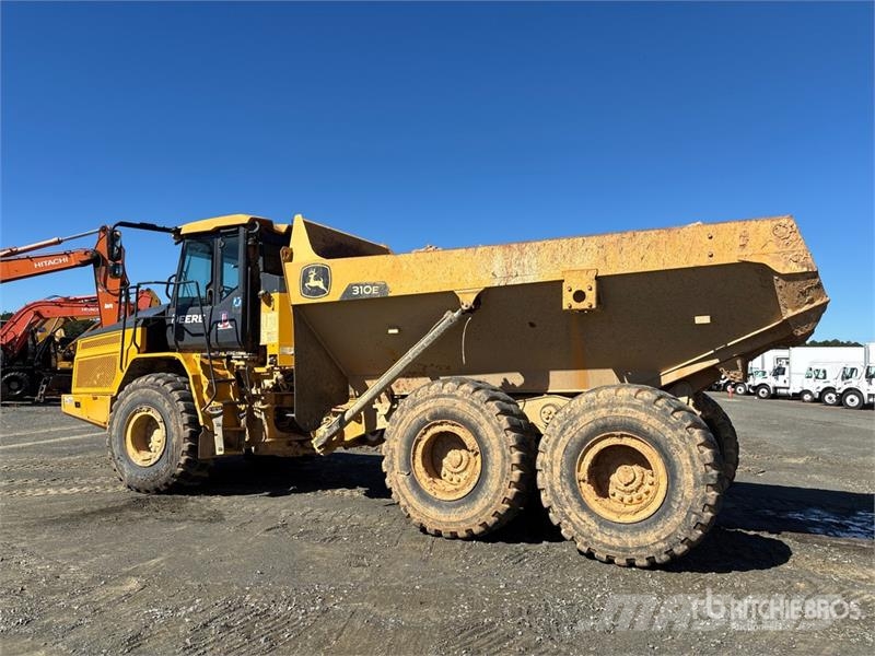 John Deere 310E Caminhão basculante articulado ADT