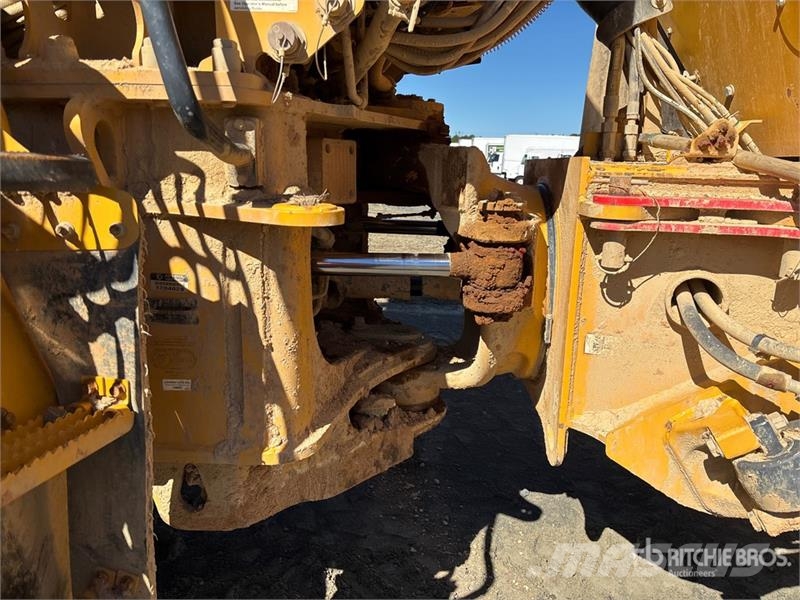 John Deere 310E Caminhão basculante articulado ADT