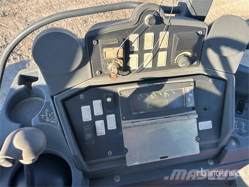 John Deere 310J 4x4 Backhoe Loader Koparko-ładowarki