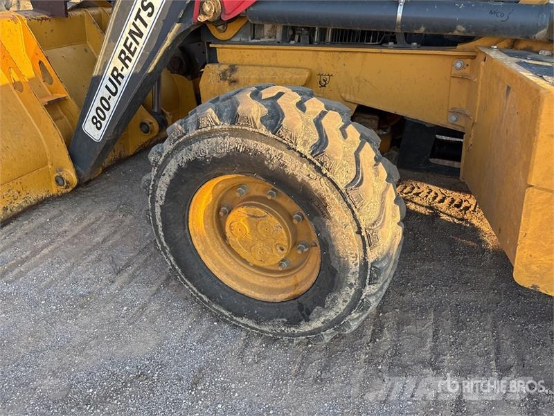 John Deere 310L EP 反鏟裝載機
