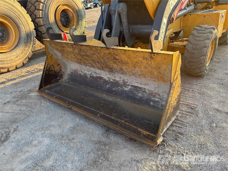 John Deere 310L EP 反鏟裝載機