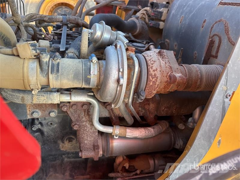 John Deere 310L EP 反鏟裝載機