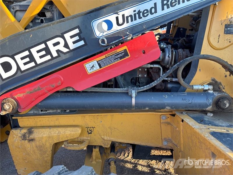 John Deere 310L EP 反鏟裝載機