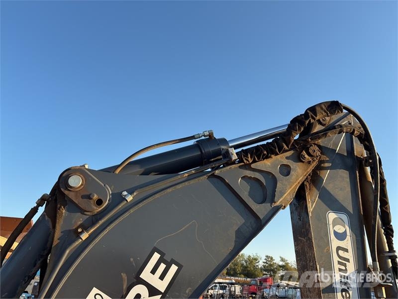 John Deere 310L EP 反鏟裝載機