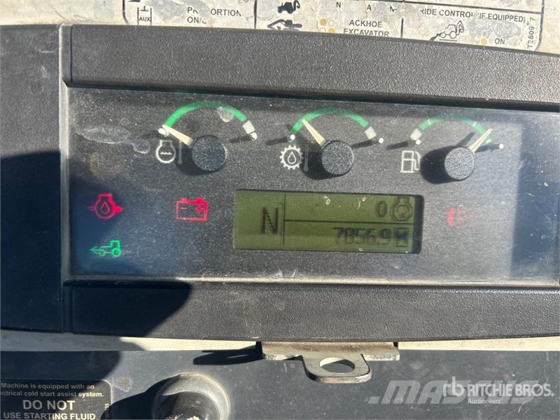 John Deere 310SK 反鏟裝載機
