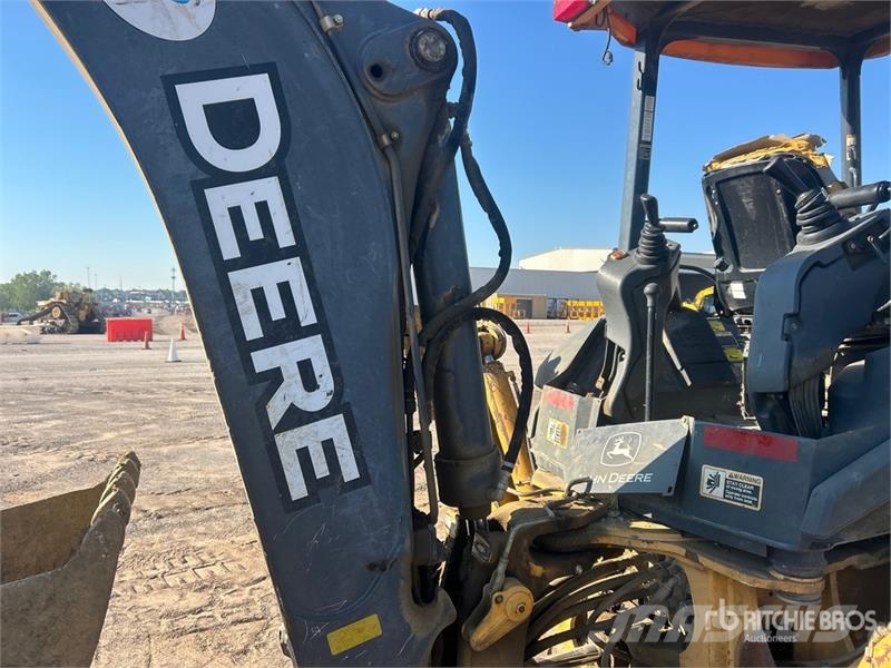 John Deere 310SK 反鏟裝載機