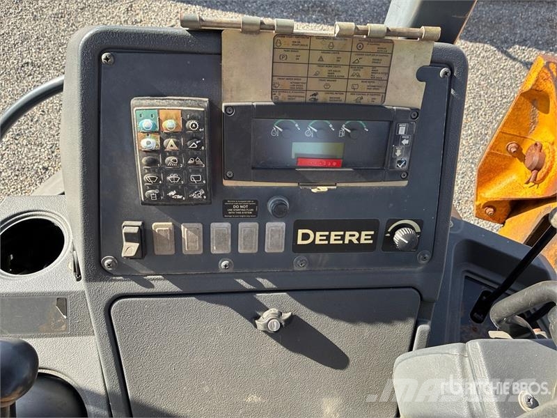 John Deere 310SK Ekskavatori-iekrāvēji