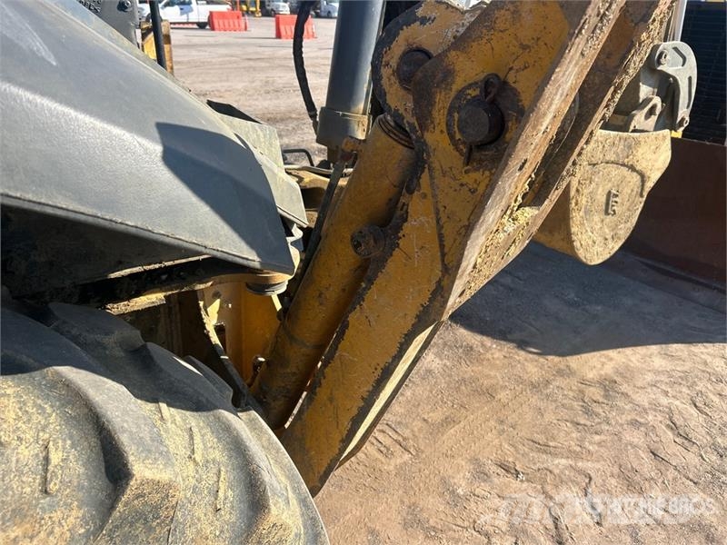 John Deere 310SK 反鏟裝載機
