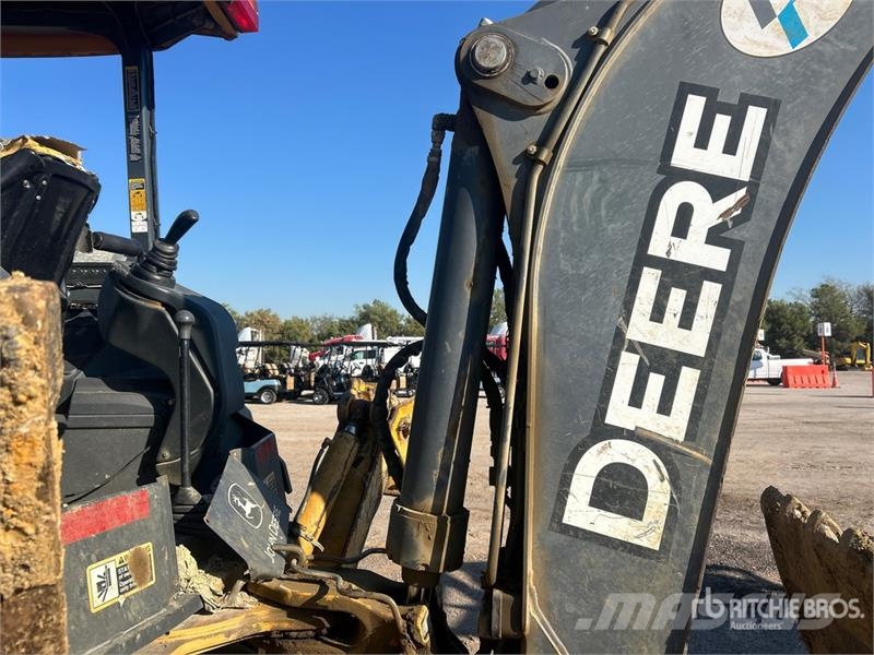 John Deere 310SK 反鏟裝載機