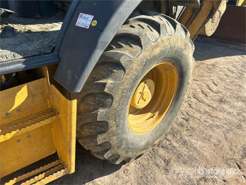John Deere 310SK 反鏟裝載機