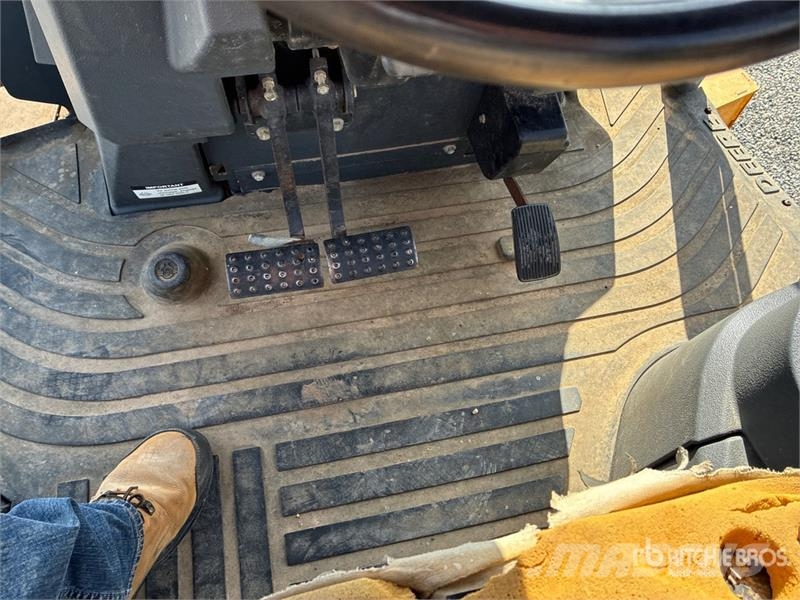 John Deere 310SK Ekskavatori-iekrāvēji