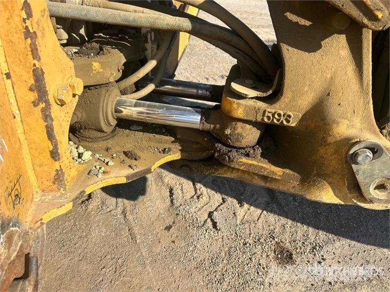 John Deere 310SK 反鏟裝載機