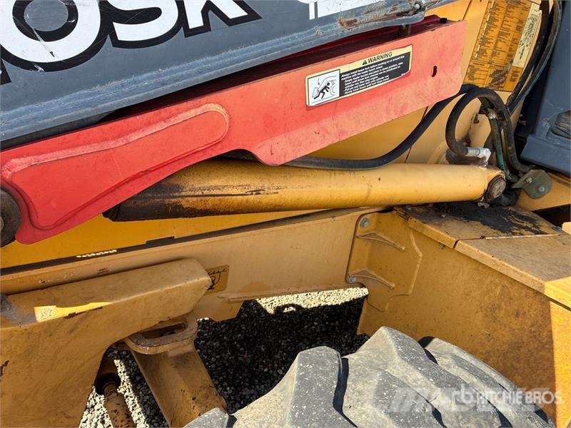 John Deere 310SK Ekskavatori-iekrāvēji