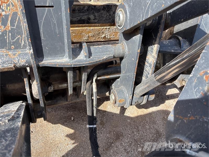 John Deere 310SL Ekskavatori-iekrāvēji