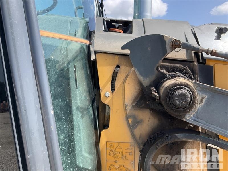 John Deere 310SL Экскаваторы-погрузчики