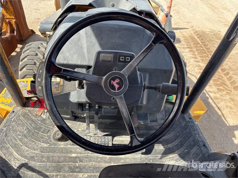 John Deere 310SL Ekskavatori-iekrāvēji