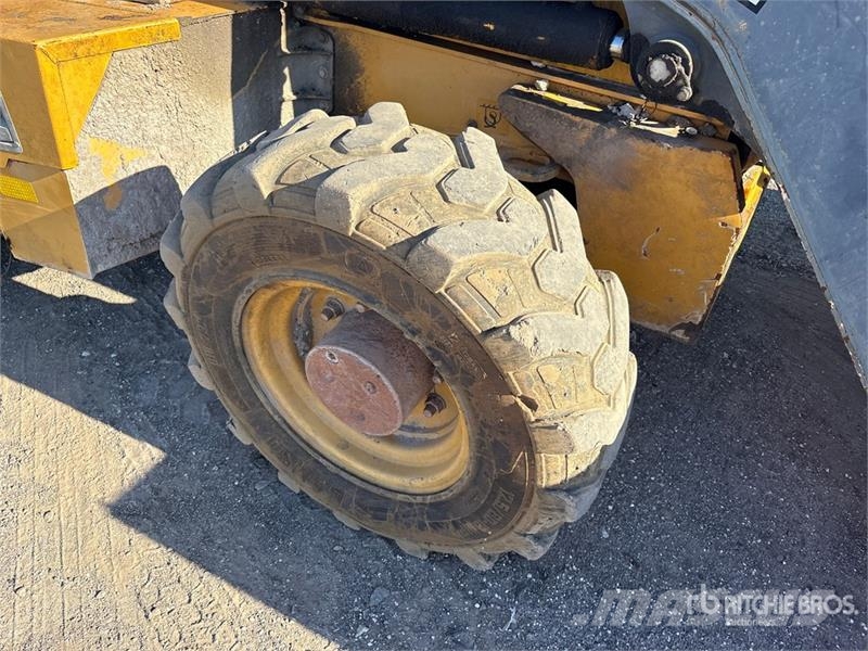 John Deere 310SL Backhoe