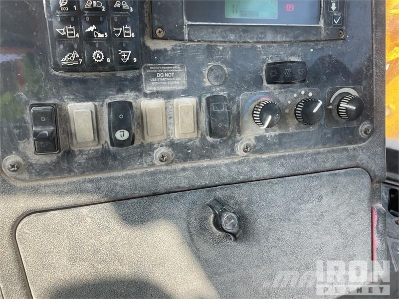 John Deere 310SL Экскаваторы-погрузчики