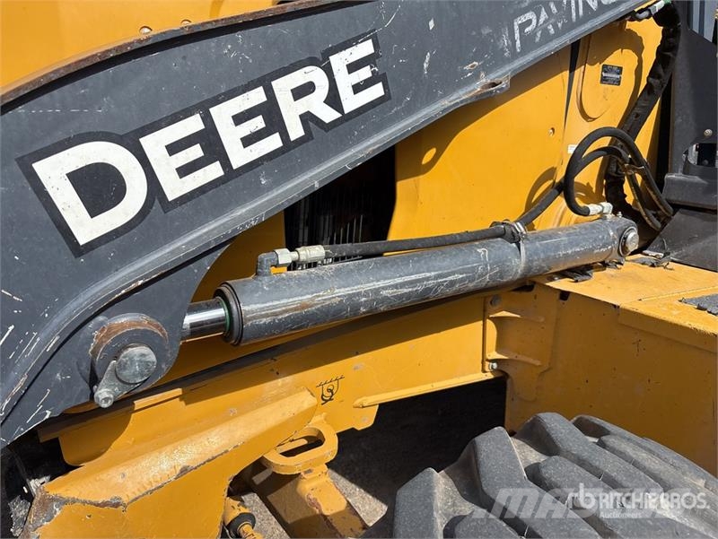 John Deere 310SL Ekskavatori-iekrāvēji