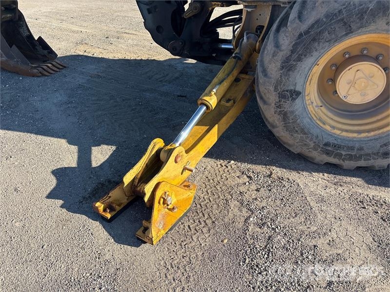 John Deere 310SL Backhoe