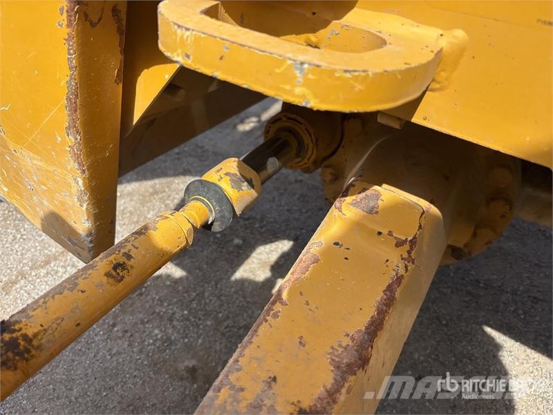 John Deere 310SL Ekskavatori-iekrāvēji