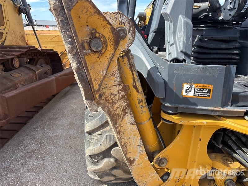 John Deere 310SL Ekskavatori-iekrāvēji