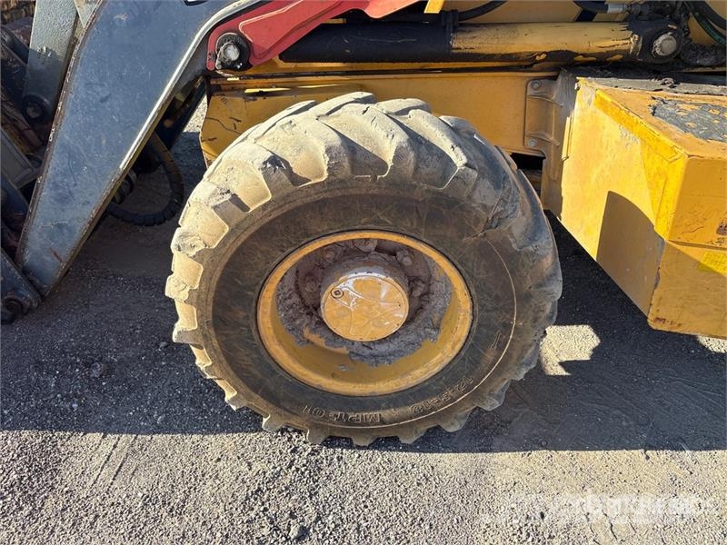 John Deere 310SL Backhoe