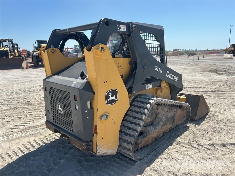 John Deere 317G Carregadoras de direcção deslizante