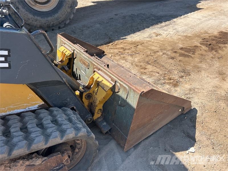 John Deere 317G Carregadoras de direcção deslizante