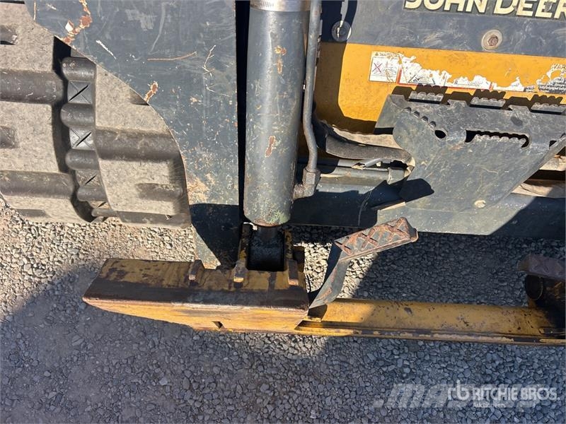 John Deere 317G Lietoti riteņu kompaktiekrāvēji