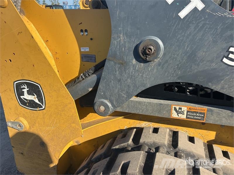 John Deere 317G Lietoti riteņu kompaktiekrāvēji