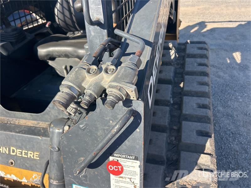 John Deere 317G Lietoti riteņu kompaktiekrāvēji