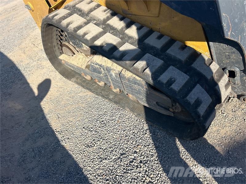 John Deere 317G Lietoti riteņu kompaktiekrāvēji