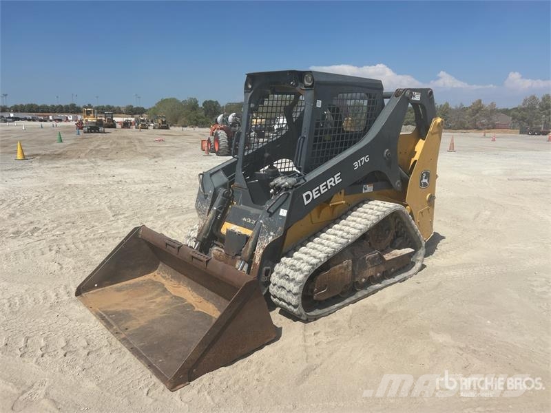 John Deere 317G Carregadoras de direcção deslizante