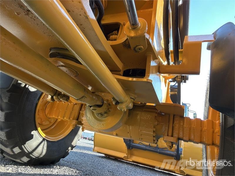 John Deere 324 P-Tier Wielladers