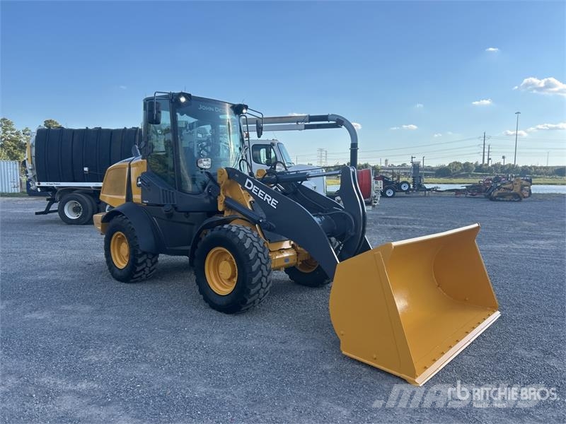 John Deere 324 P-Tier Wielladers