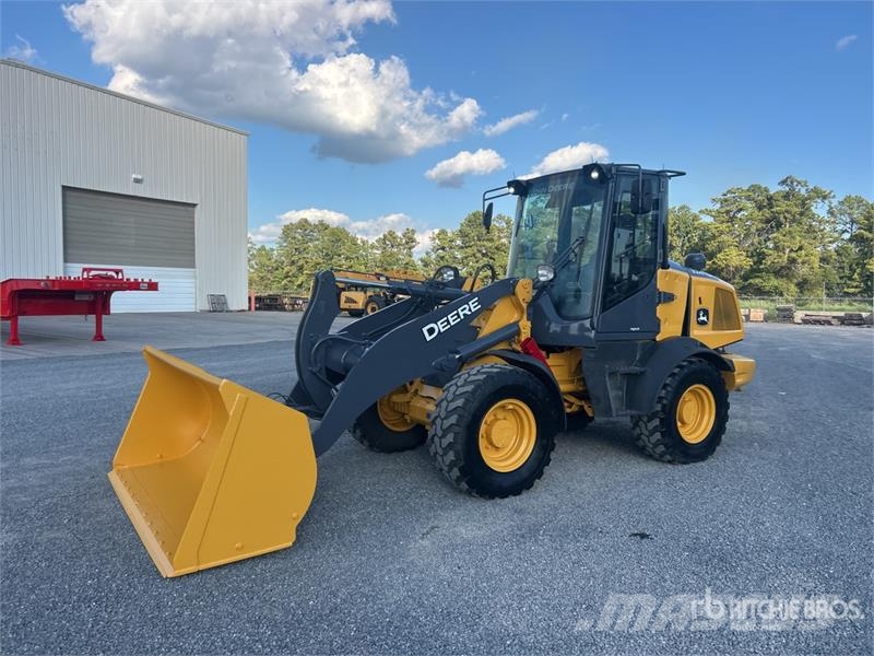 John Deere 324 P-Tier Wielladers