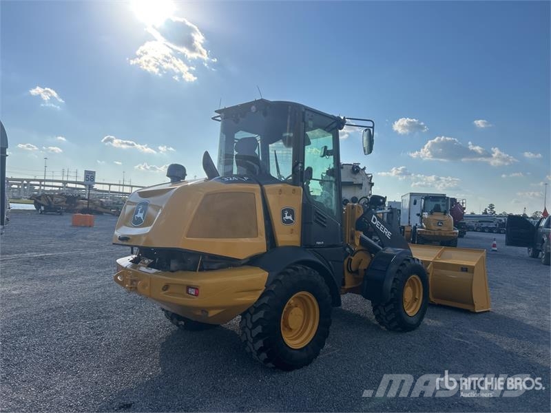 John Deere 324 P-Tier Wielladers
