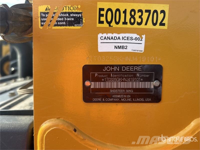 John Deere 325G Kompaktrakodók