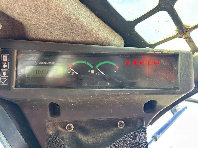 John Deere 325G Kompaktrakodók