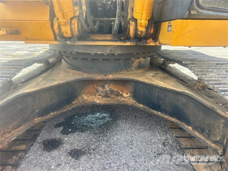 John Deere 330C LC Tracked Excavator Raupenbagger