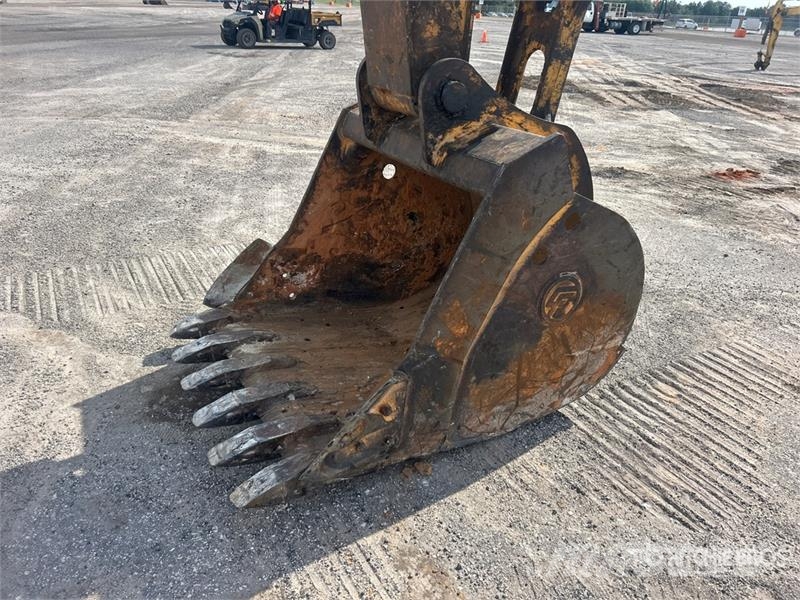 John Deere 330C LC Tracked Excavator Raupenbagger